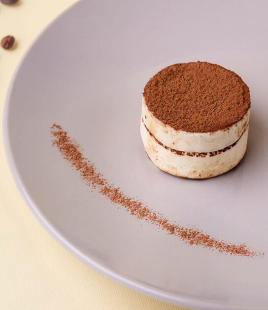 foto di una monoporzione di tiramisù che indica la sezione Monoporzione del sito Vaniglia e cannella 